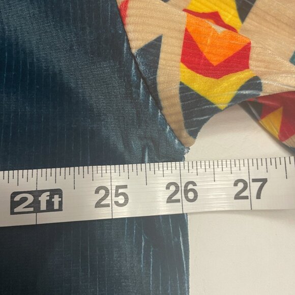 Rowdy Crowd Clothing Women Top 3X Button Up Southwest Aztec Cowboy Velour Velvet - Picture 13 of 16